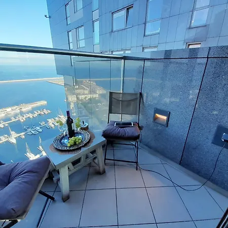 Ikona Sea Towers - 28th Floor - 360 Panorama Penthouse - アパート *