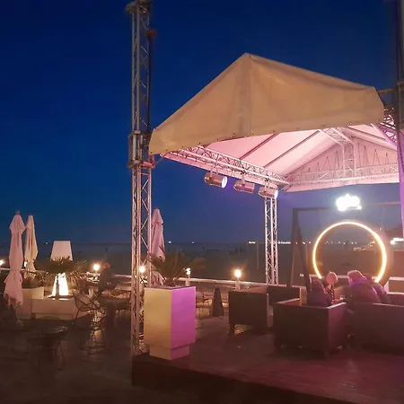 アパート Ikona Sea Towers - 28th Floor - 360 Panorama Penthouse - グディニャ