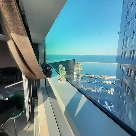 Apartamento Panoramic Penthouse - 28Th Floor - Sea & City View- Szklany Narozny Wierzcholek Sea Towers *