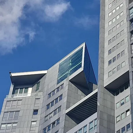 Sea Towers - Panoramic Sky Penthouse - 28th Floor *