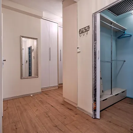 Ikona Sea Towers - 28th Floor - 360 Panorama Penthouse - グディニャ