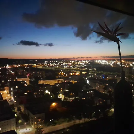 アパート Ikona Sea Towers - 28th Floor - 360 Panorama Penthouse - グディニャ